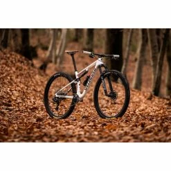 Fulcrum Red Zone 3 Wheelset 24 Fulcrum Red Zone 3 Wheelset -Maxxis Butik Fulcrum Red Zone 3 Wheelset Wheel Sets Black FULCWF4060AP1A220 9