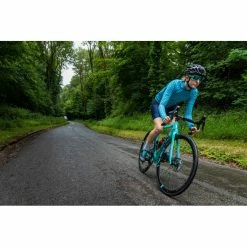 Goodyear Eagle Sport Road Tyre -Maxxis Butik Goodyear Eagle Sport Road Tyre Tyres Black GR 013 25 622 V001 R 3